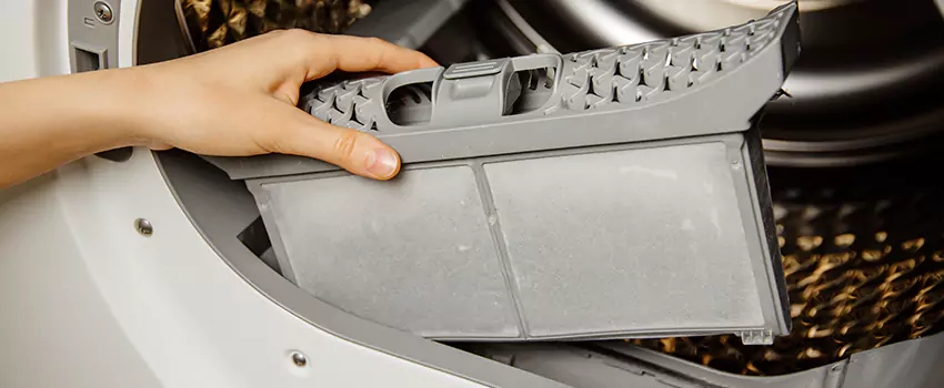 Signs Of A Clogged Dryer Lint Trap in DeBary, Florida
